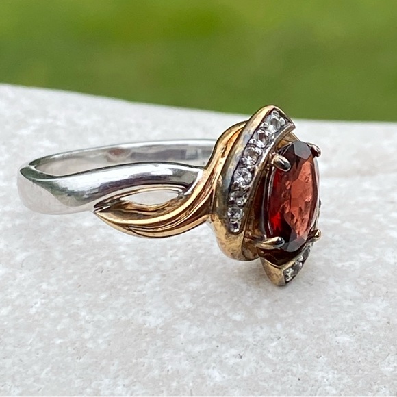 Genuine Garnet and white topaz ring .925 Sterling Silver 18k gold accent - Picture 15 of 15